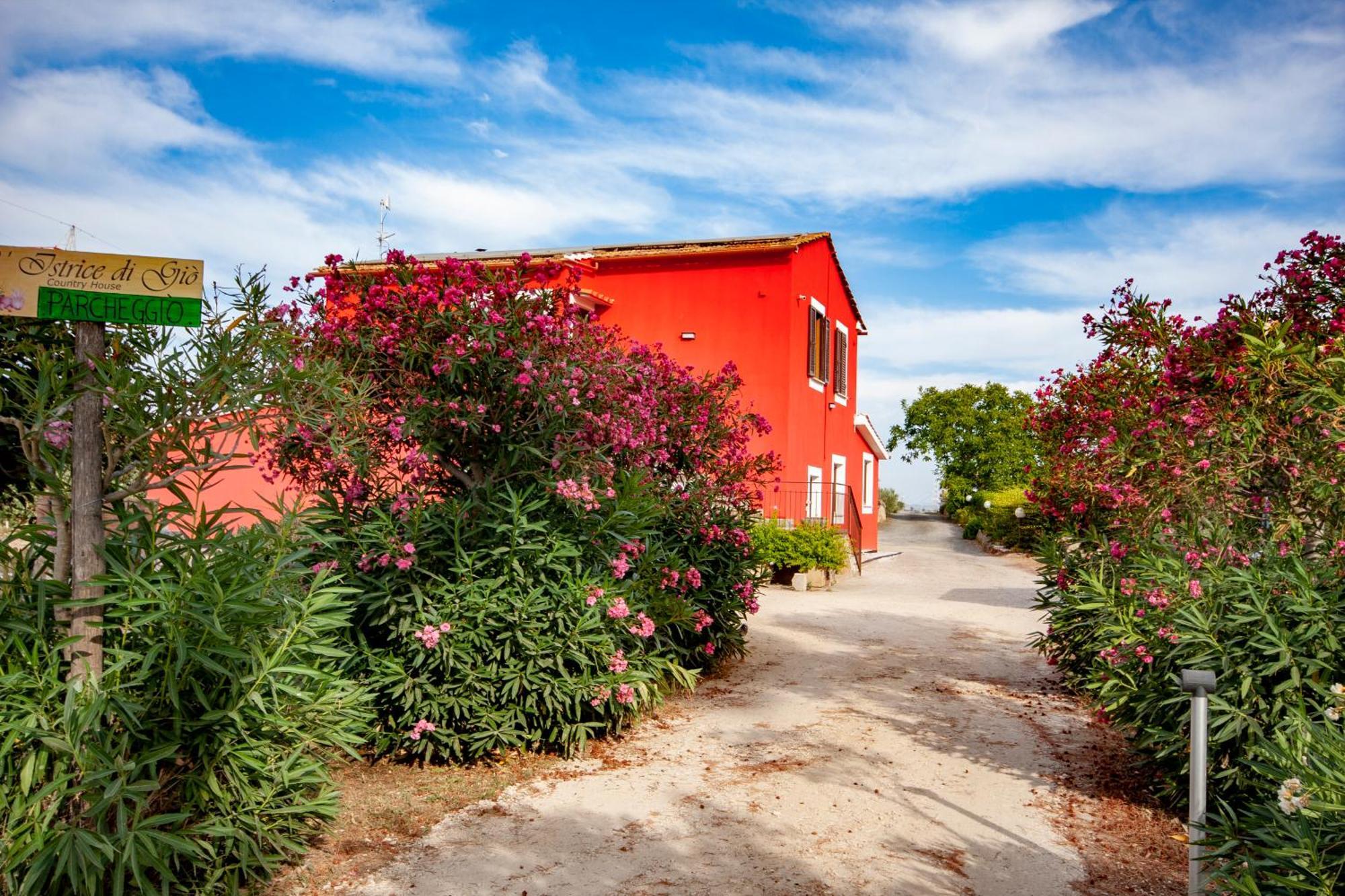 Agriturismo L'Istrice Di Gio Montalto di Castro Exterior foto
